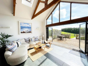 Merlin Farm Cottages short walk to Mawgan Porth Beach and central location in Cornwall